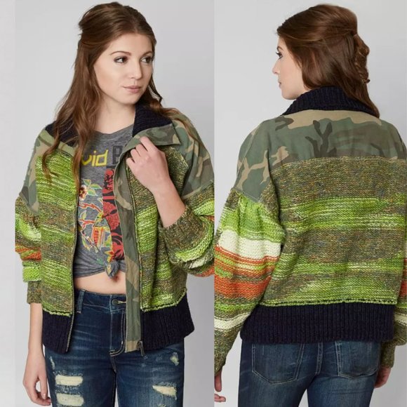 Free People Jackets & Blazers - FREE PEOPLE CAMO CLASH ARMY BOMBER JACKET SWEATER SIZE S/P